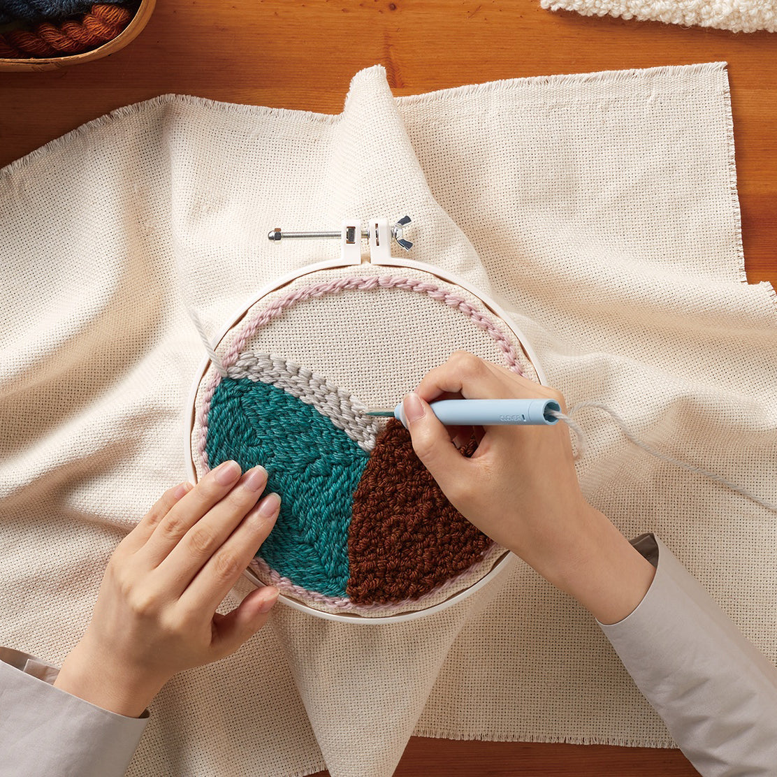 Punch Needle Hoop Clover Needlecraft, Inc.