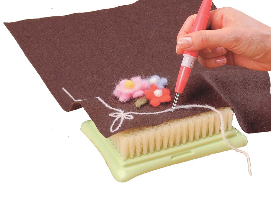 Pen Style Needle Felting Tool | Clover – Clover Needlecraft, Inc.