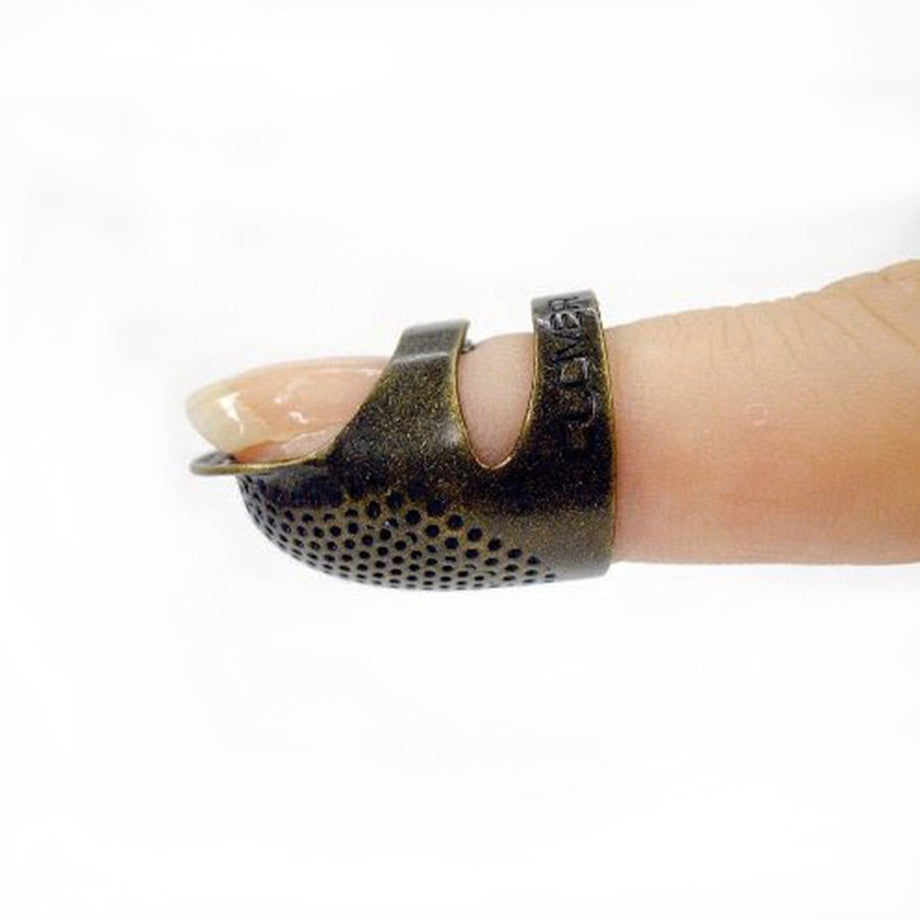 CLV6028 Leather Thimble Small