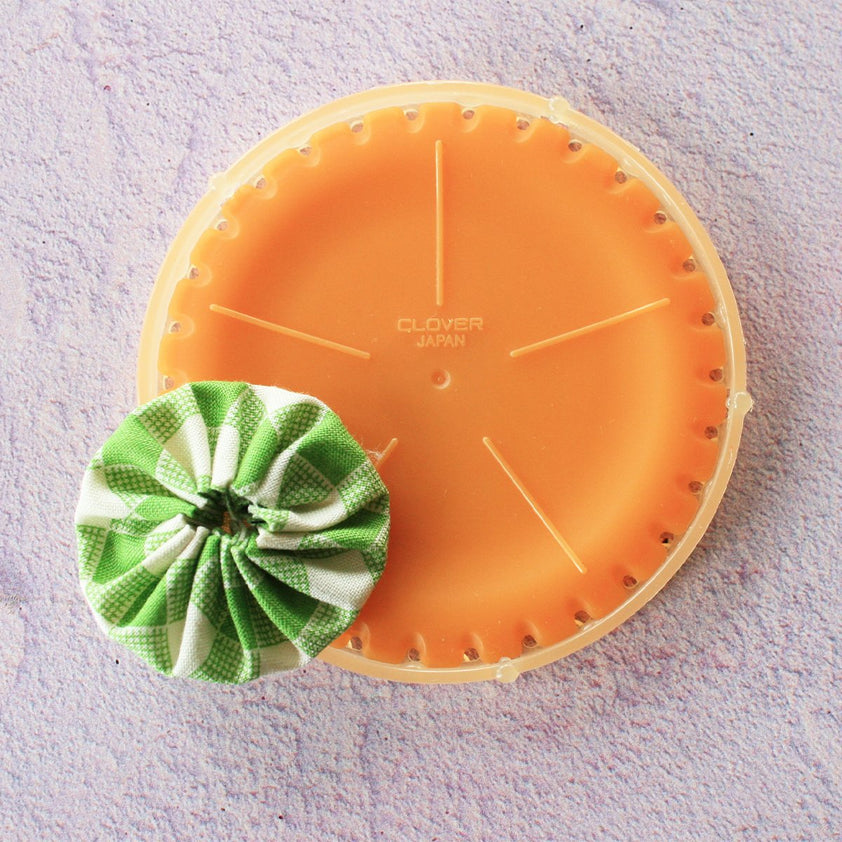 Quick YoYo Maker (Large) Clover Clover Needlecraft, Inc.