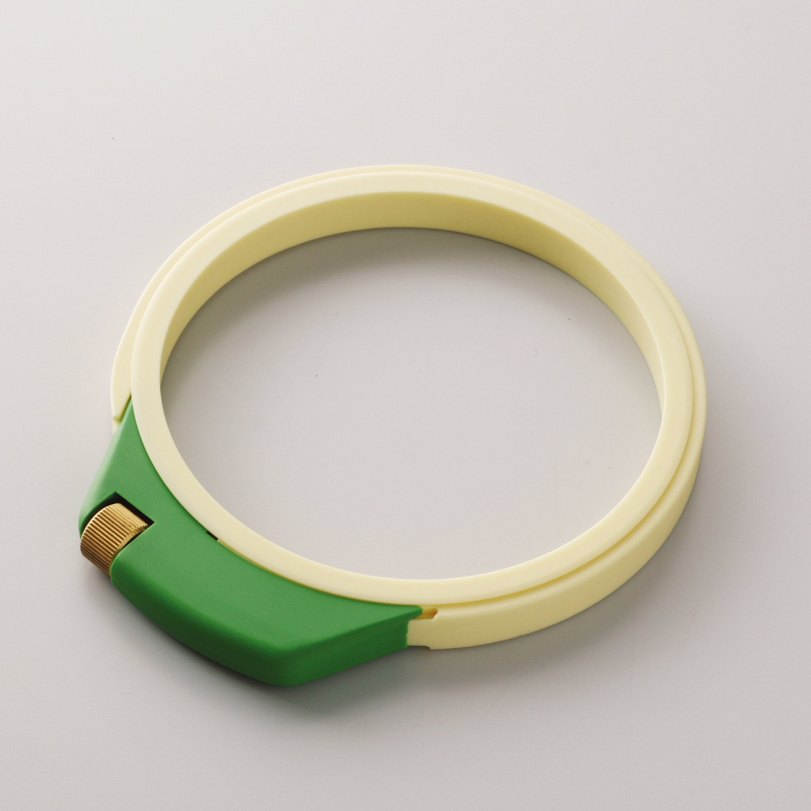 Clover Telaio Da Ricamo 10 Cm – Telaio Rotondo In Legno Per Ricamo, Importazione Giapponese, Unisex, Ideale Per Hobby Creative E Cucito