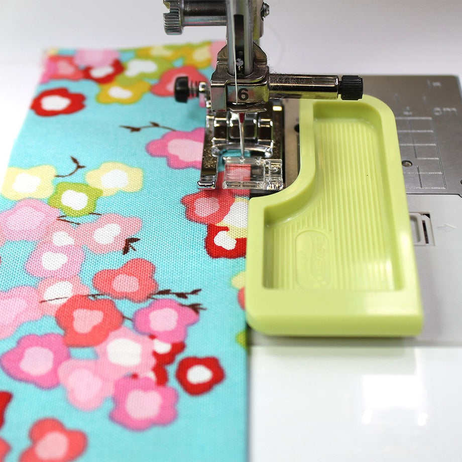 Clover 9584 - guide 6-en-1 stick 'n stitch - Pénélope machines à coudre Clover 9584 - guide 6-en-1 stick 'n stitch - Pénélope machines à coudre